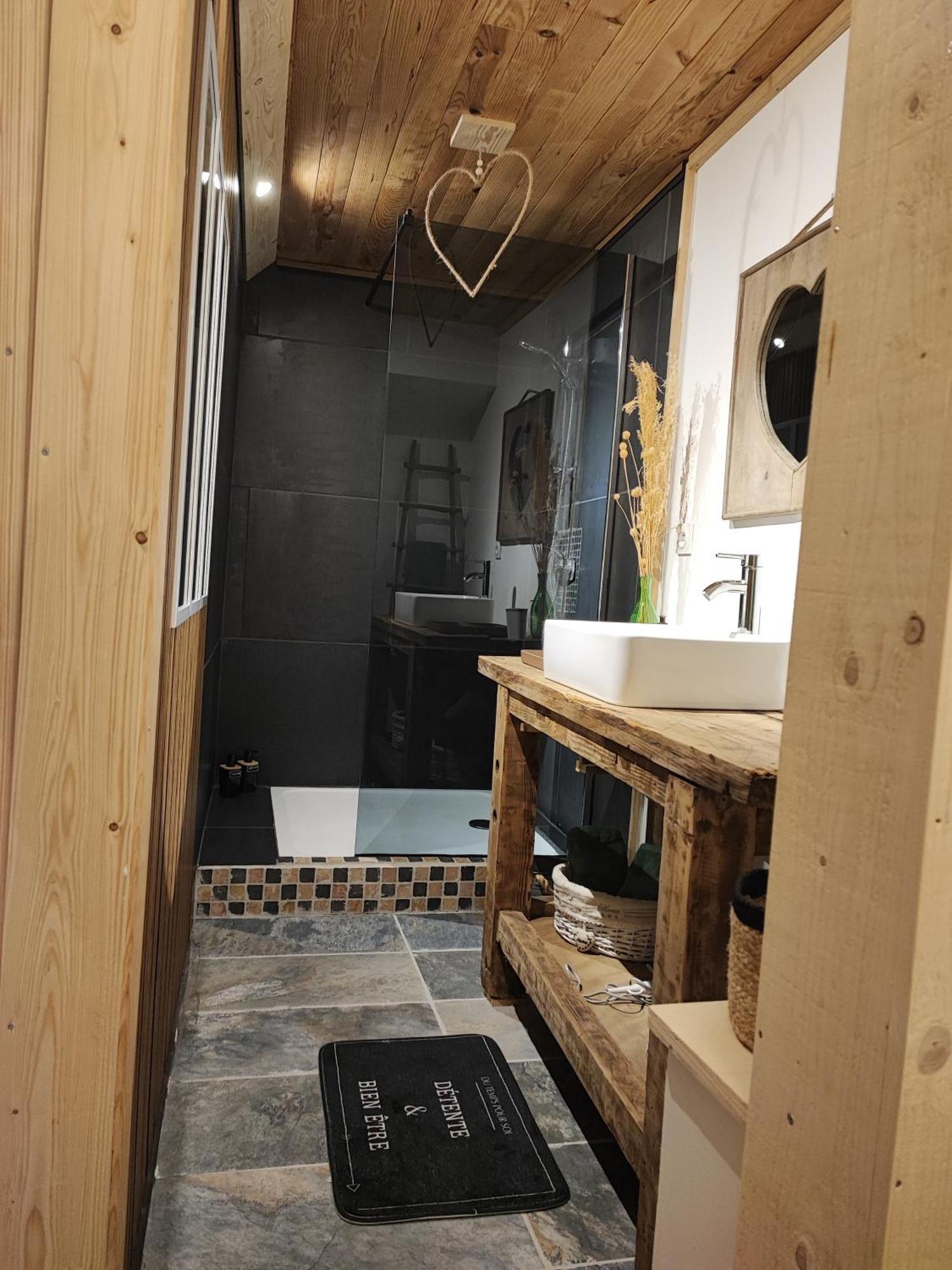 Appartement Chez Marie Et Aymeric Bages  Luaran gambar